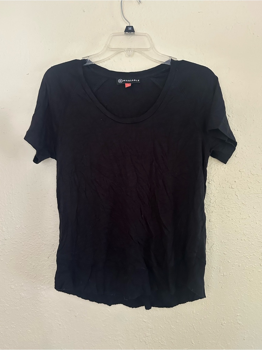 Wantable Black Scoop Neck Short Sleeve Tee EUC